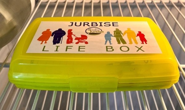 Distribution des Life Box aux citoyens de 60 ans et +